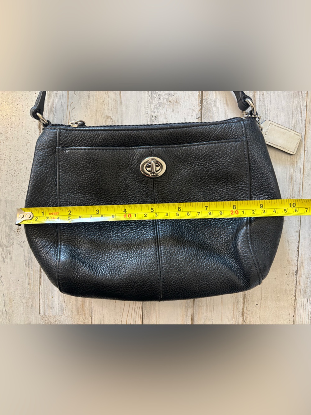 COACH Park Swingpack Purse Black Pebbled Leather Crossbody Turn Lock Zip y2k - Picture 9 of 10